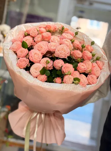 Букет из кустовых роз &laquo;Жозефина&raquo; от интернет-магазина цветов в 