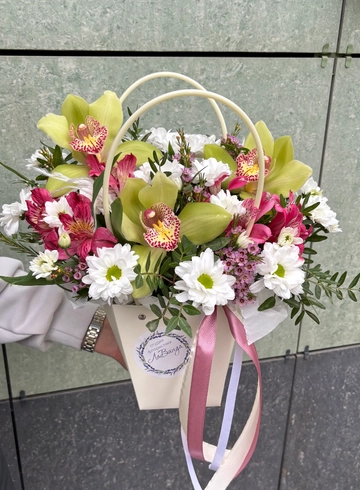 Композиция с орхидеей «Фонтан» от интернет-магазина цветов в 