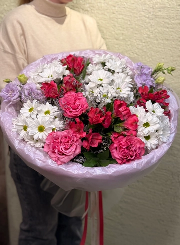 Букет с розами «Притяжение» от интернет-магазина цветов в 